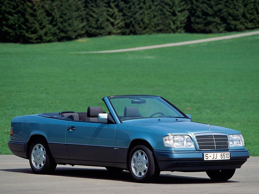  Mercedes-Benz E220 Cabriolet 1993 года  (фото 10 из 27)